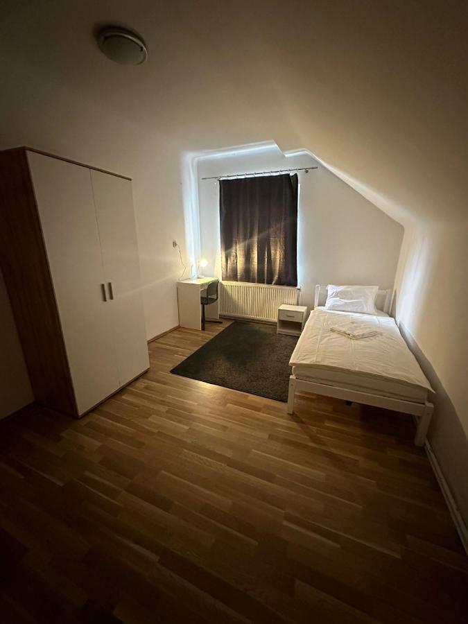 Adelin Einzelzimmer Hostel Viena