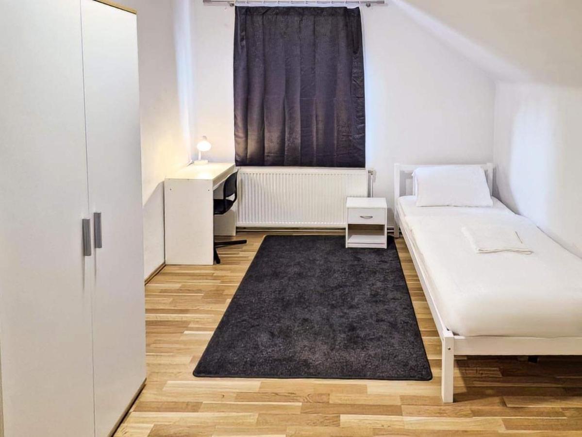 Hostel Adelin Einzelzimmer Viena